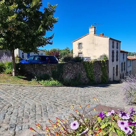 Maison Huchet A 10min Du Parc Le Puy Dufou Dom wakacyjny *