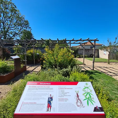 Dom wakacyjny Maison Huchet A 10min Du Parc Le Puy Dufou *