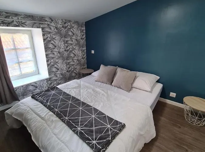 Maison Huchet A 10min Du Parc Le Puy Dufou Сasa de vacaciones *