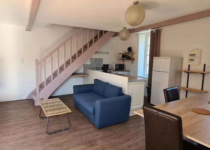 Maison Huchet A 10min Du Parc Le Puy Dufou Сasa de vacaciones *