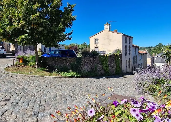 Maison Huchet A 10min Du Parc Le Puy Dufou Сasa de vacaciones *