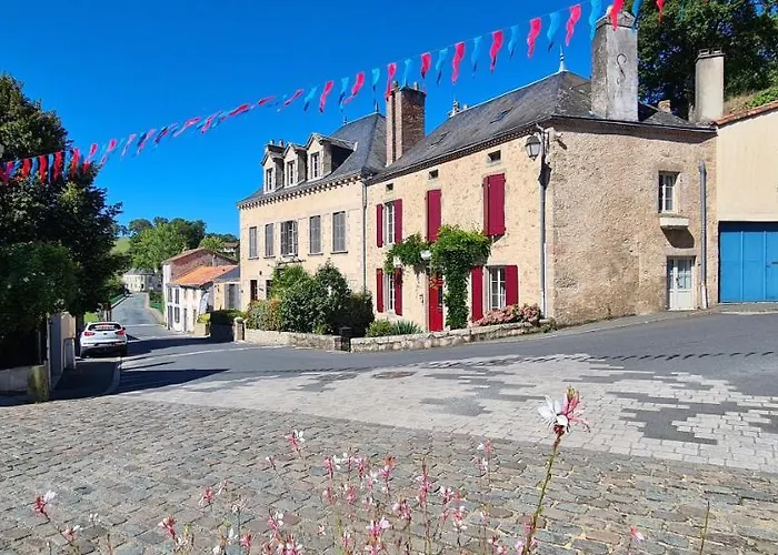 Maison Huchet A 10min Du Parc Le Puy Dufou Сasa de vacaciones *