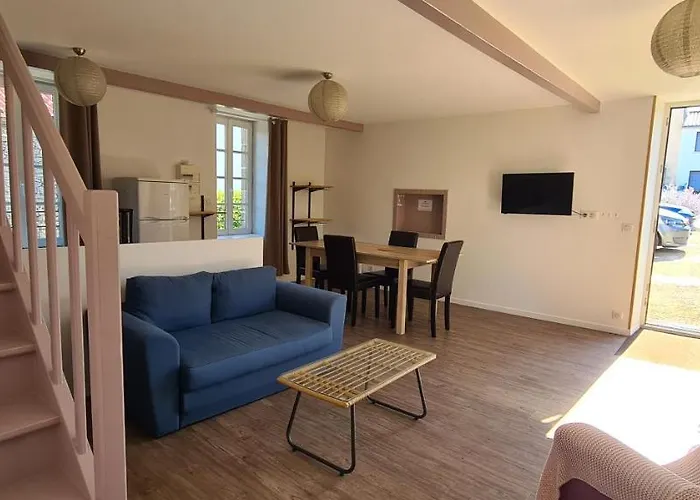 Maison Huchet A 10min Du Parc Le Puy Dufou Сasa de vacaciones Mallievre