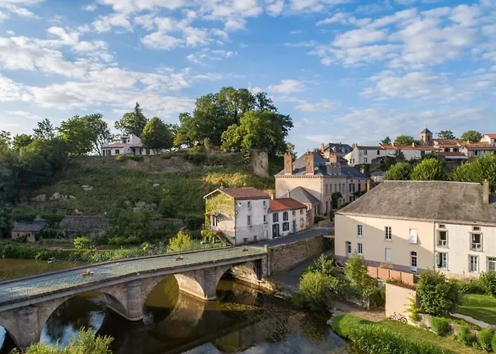 Maison Huchet A 10min Du Parc Le Puy Dufou